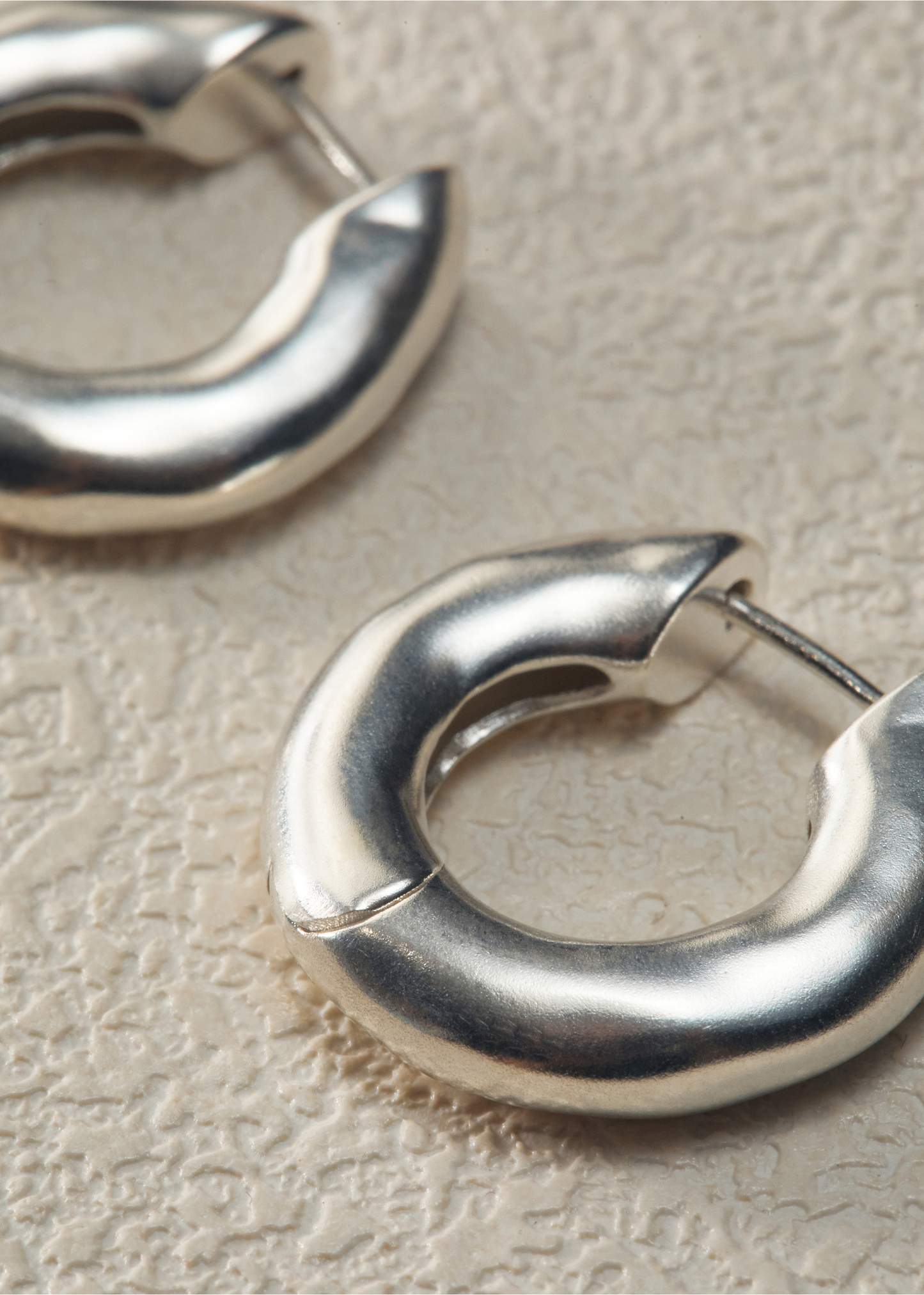 Round Earrings
