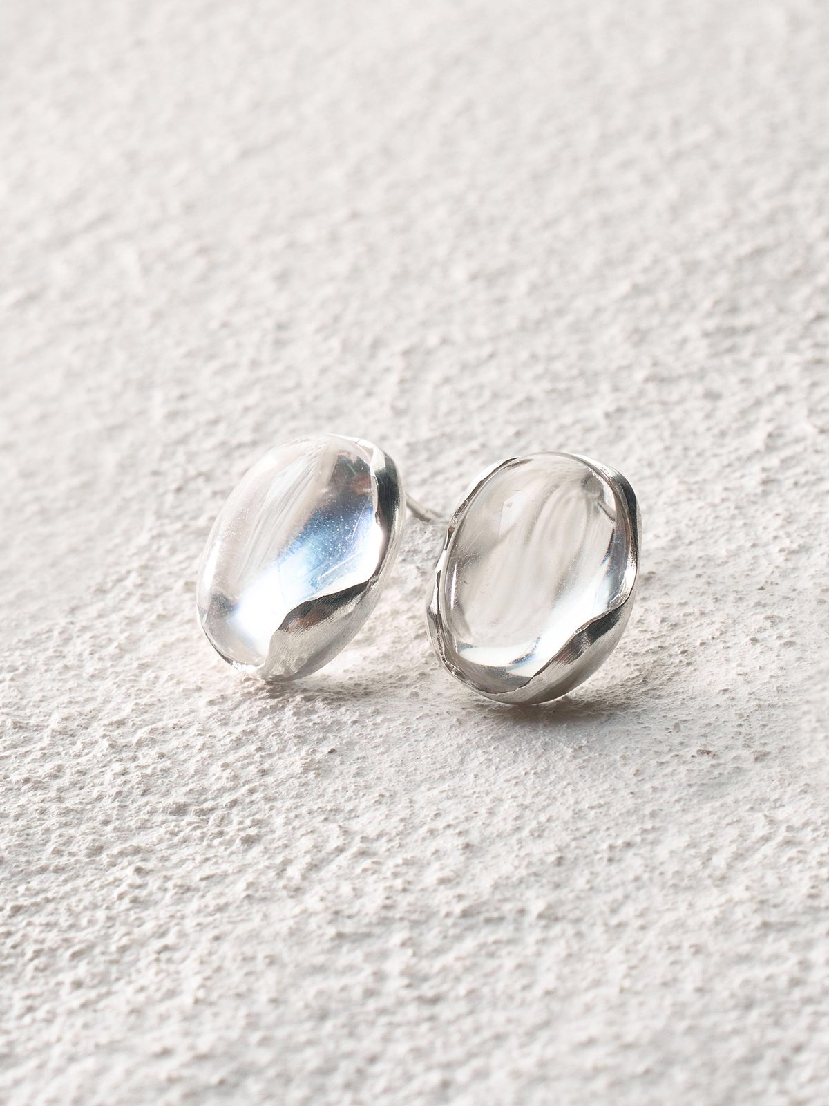 Clear Flowing Light Stud Earrings