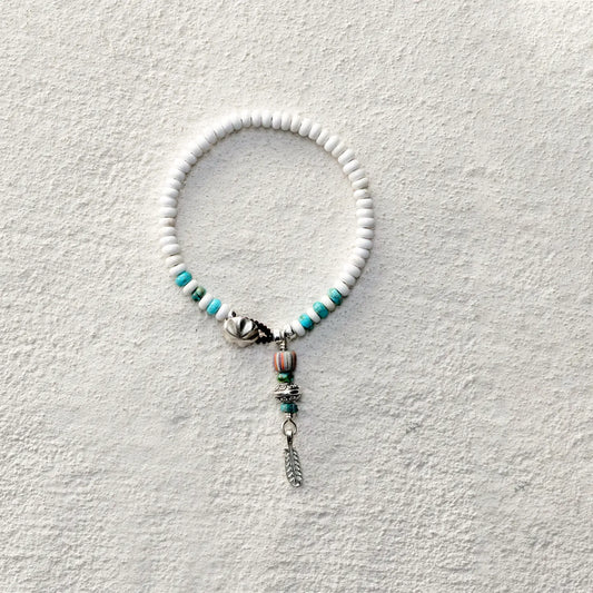 ensage-tokyo-windfeather-bracelet-925-sterling-silver-feather-pendant-white-and-blue-turquoise-beads