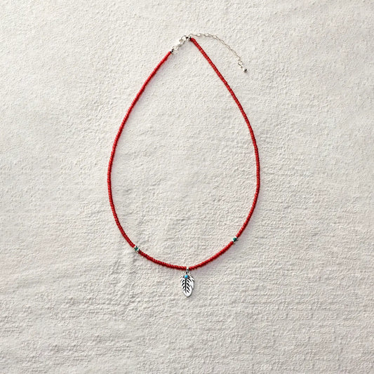 ensage-tokyo-feather-necklace-925-sterling-silver-engraved-pendant-red-glass-beads-turquoise-inlay