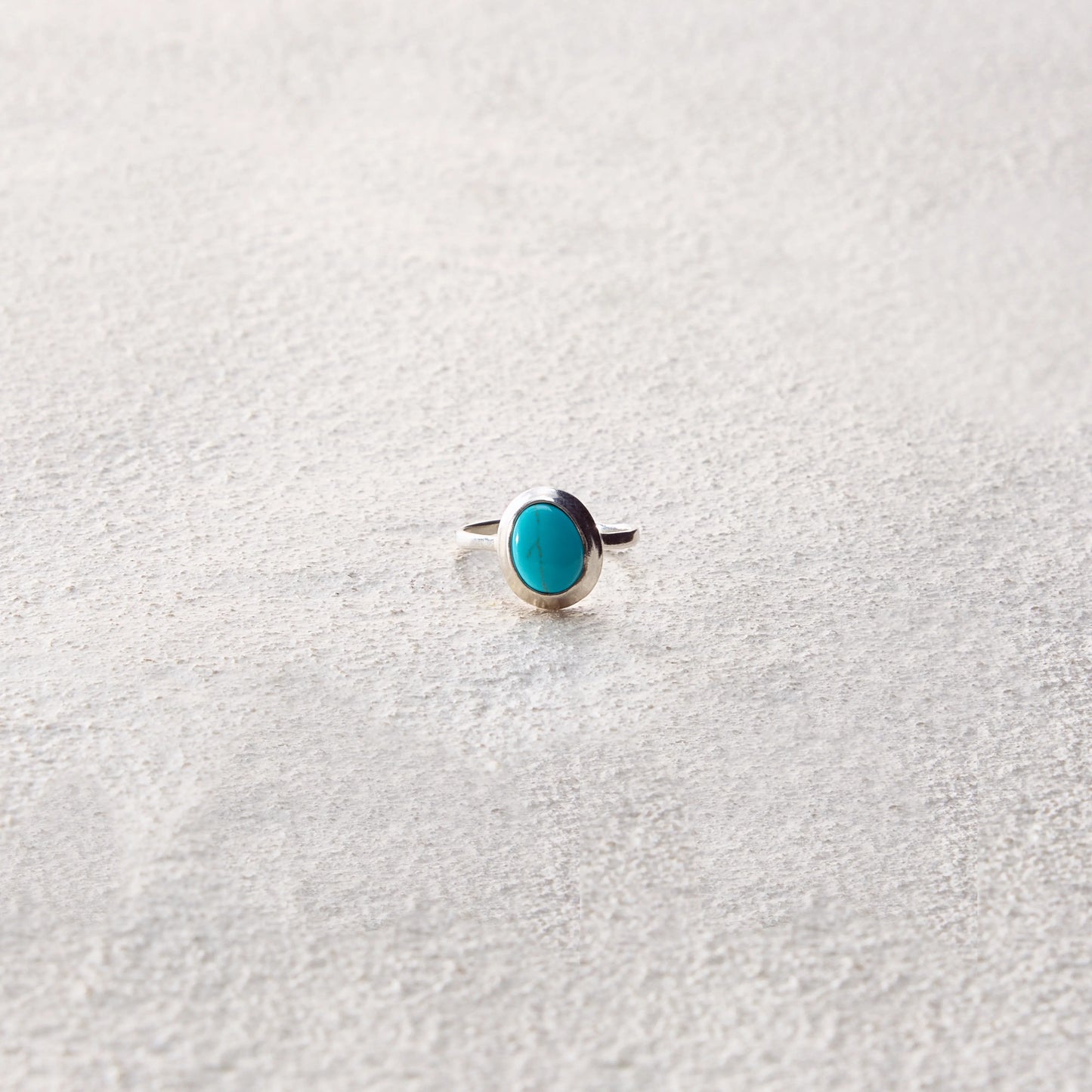 ensage-tokyo-turquoise-inlay-ring-925-sterling-silver-smooth-finish-handcrafted-jewelry