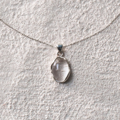 Clear Flowing Light Necklace