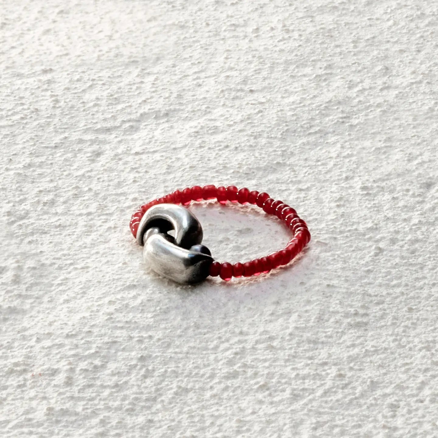 ensage-tokyo-nomad-knot-ring-925-sterling-silver-red-glass-beads-elastic-jewelry-handcrafted