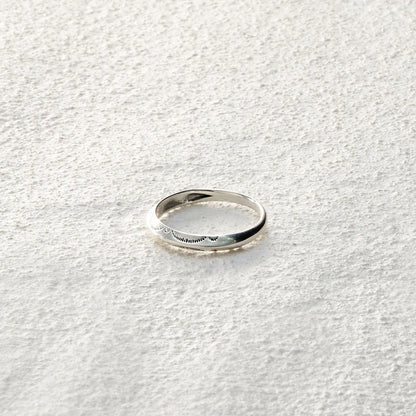 ensage-tokyo-soft-totem-ring-925-sterling-silver-ethnic-pattern-engraving-2mm-band