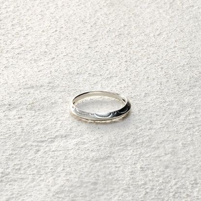 ensage-tokyo-soft-totem-ring-925-sterling-silver-ethnic-pattern-engraving-2mm-band