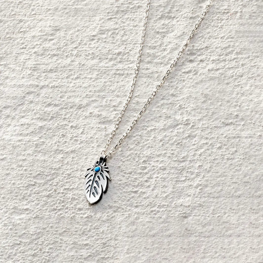 ensage-tokyo-spirit-feather-necklace-925-sterling-silver-engraved-feather-pendant-turquoise-inlay