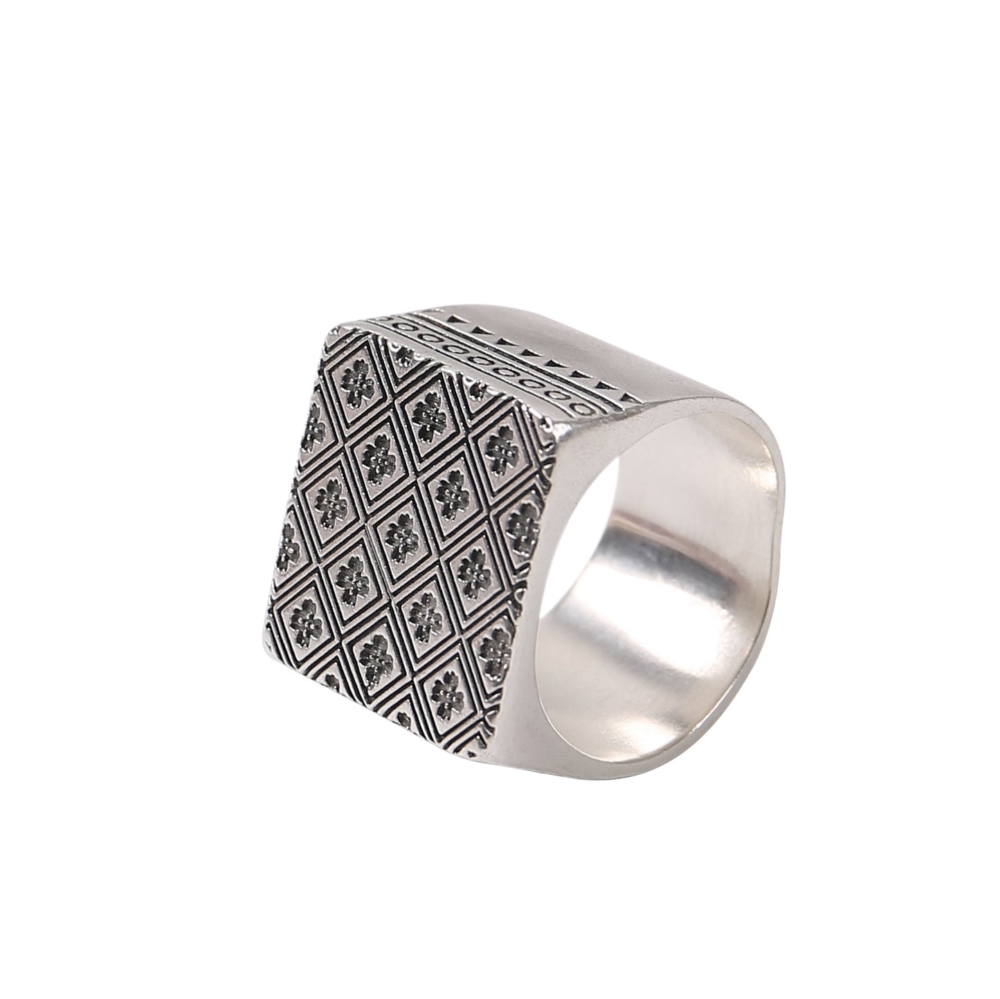 Pattern Ring 